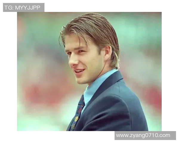 《天下足球追球星特辑：揭示足坛巨星背后的故事与传奇人生》