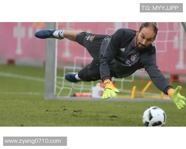 《足球场上的感人瞬间，明星球员们的坚持与无畏，谱写动人篇章》