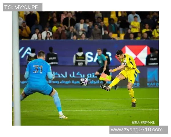 为足球巨星加油助力 点燃激情共迎荣耀时刻 为足球巨星加油助力 点燃激情共迎荣耀时刻