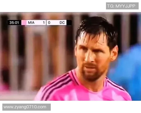 以我在足球场上的表现，像梅西般的灵动与技巧，领略无与伦比的球场魅力