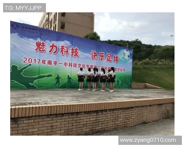 湖南足球星蜡像揭幕展现体育精神与地域文化融合魅力